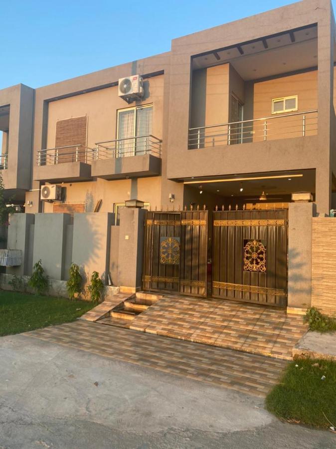 Grey Orchard Homestay - A Family Place Lahore Exterior photo